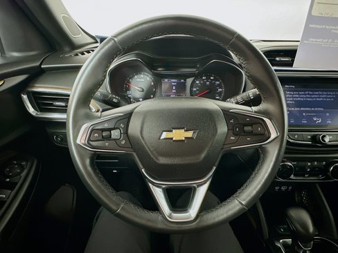 Used 2023 Chevrolet TrailBlazer ACTIV w/ Convenience Package image 11