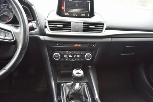 Used 2017 MAZDA MAZDA3 Touring image 18