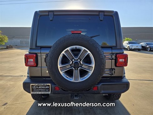 Used 2018 Jeep Wrangler Unlimited Sahara image 6