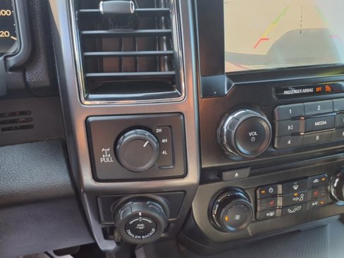 Used 2017 Ford F150 XLT image 23