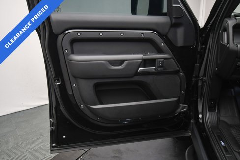 Used 2025 Land Rover Defender 110 V8 image 43