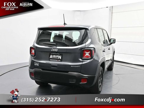 Used 2022 Jeep Renegade Sport image 4