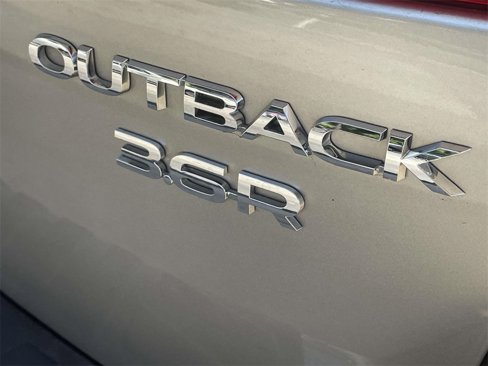 Used 2019 Subaru Outback 3.6R Limited w/ Popular Package #2 image 7
