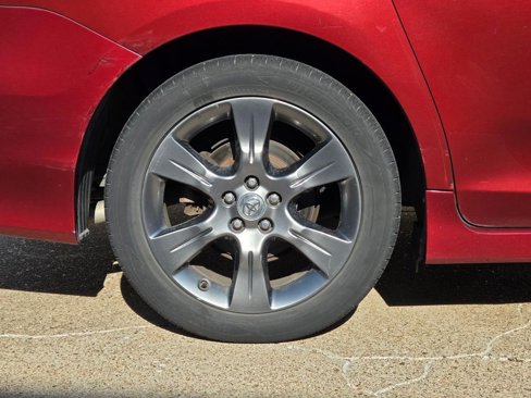 Used 2016 Toyota Sienna SE image 24