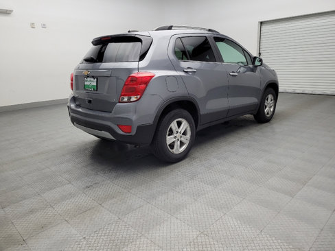 Used 2019 Chevrolet Trax LT w/ LT Convenience Package image 9
