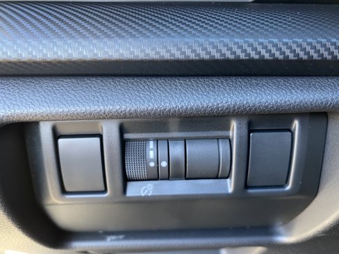 Used 2018 Subaru Crosstrek 2.0i Premium image 14