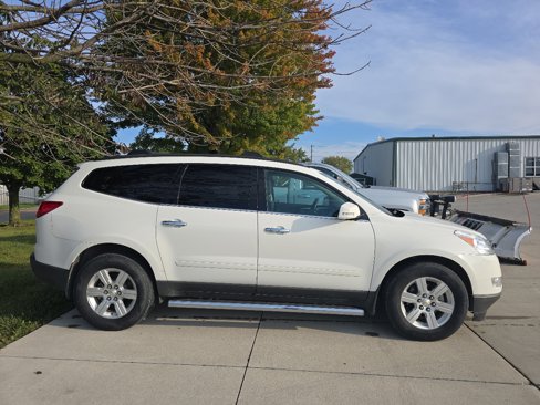 Used 2011 Chevrolet Traverse LT w/ LPO, 'HIT The Road' Package image 3