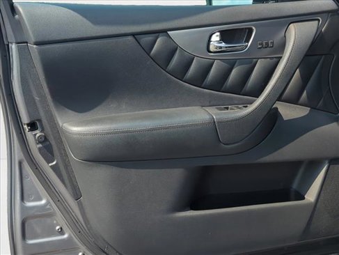 Used 2012 INFINITI FX35 AWD w/ Premium Pkg image 18