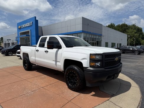 Used 2015 Chevrolet Silverado 1500 W/T w/ Trailering Package image 1