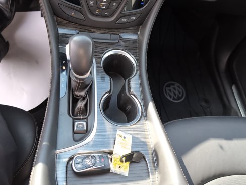Used 2018 Buick Envision Essence image 18
