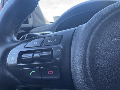 Used 2017 Kia Sorento SX image 40