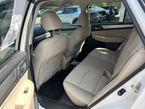 Used 2018 Subaru Outback 2.5i Premium image 30
