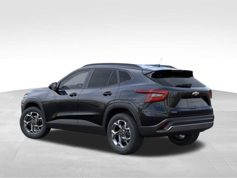 New 2026 Chevrolet Trax LT image 3