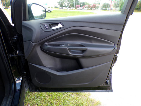 Used 2018 Ford Escape SE image 19