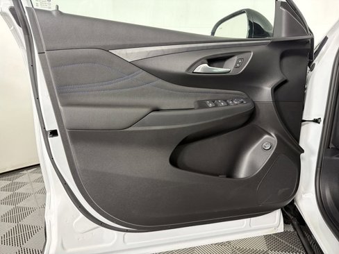 New 2025 Buick Envista Sport Touring w/ Convenience I Package image 8