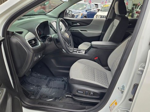 Used 2023 Chevrolet Equinox LT w/ Driver Convenience Package image 21