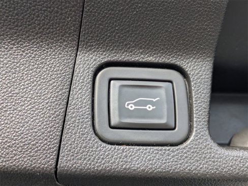 Used 2020 GMC Acadia SLE w/ Driver Convenience Package image 12