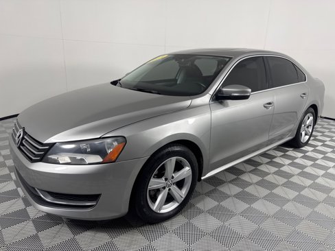 Used 2013 Volkswagen Passat 2.5 SE image 7