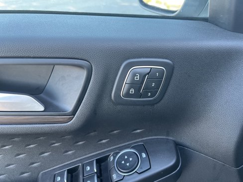Certified 2020 Ford Escape Titanium w/ Titanium Premium Package 2.0 image 15