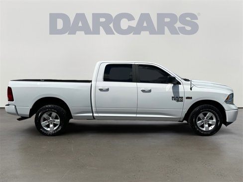 Used 2021 RAM 1500 Classic SLT image 8