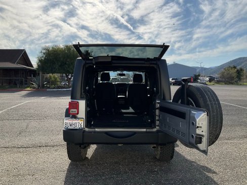 Used 2018 Jeep Wrangler Unlimited Sport S image 12