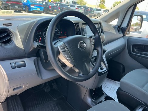 Used 2020 Nissan NV200 S image 17