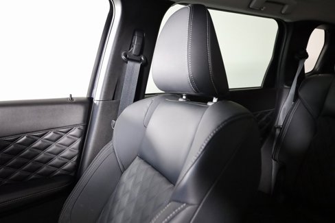 Used 2022 Mitsubishi Outlander SEL image 38