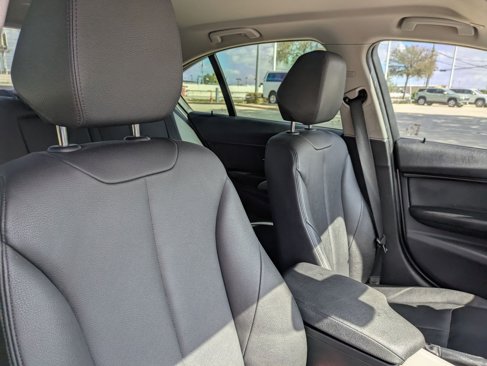 Used 2015 BMW 320i Sedan image 30
