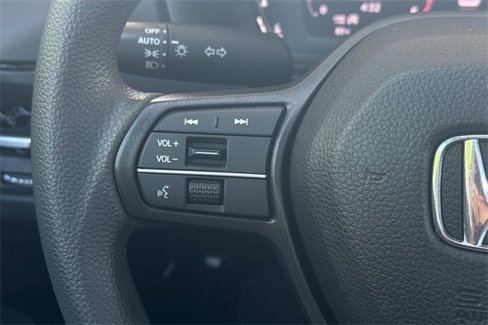 Certified 2023 Honda Accord EX image 27