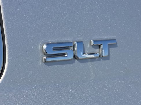 Used 2017 GMC Yukon XL SLT image 4