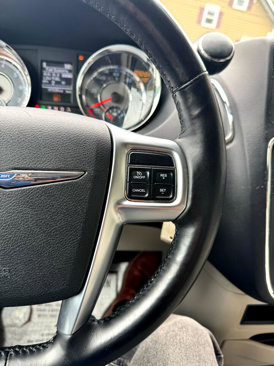 Used 2011 Chrysler Town & Country Touring w/ Entertainment Group #1 image 18