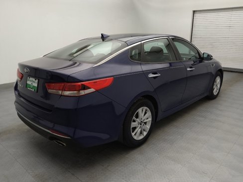 Used 2017 Kia Optima LX image 9