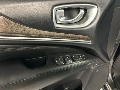 Used 2015 INFINITI QX60 AWD w/ Premium Package image 12