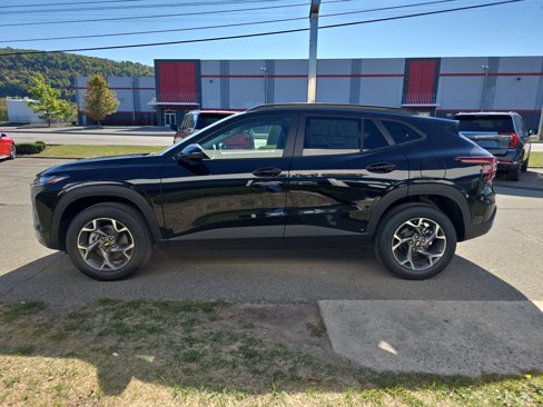 New 2026 Chevrolet Trax LT w/ Sunroof Package image 7