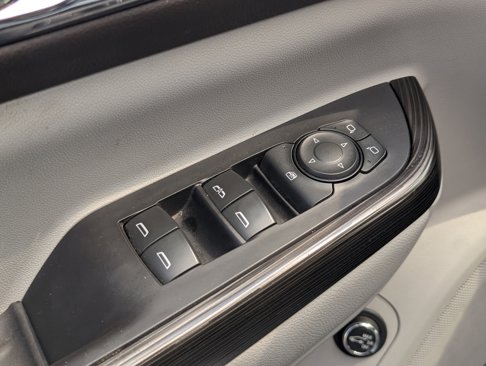 Used 2019 GMC Acadia SLT w/ LPO, Floor Liner Package image 21