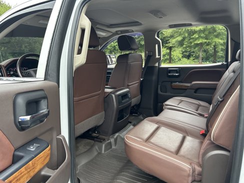 Used 2018 Chevrolet Silverado 1500 High Country image 37
