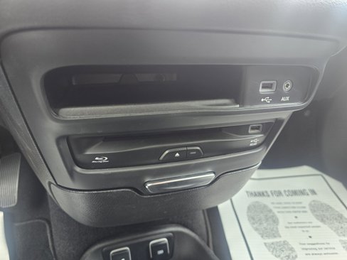 Used 2019 Chrysler Pacifica Touring-L Plus w/ Advanced Safetytec Group image 24