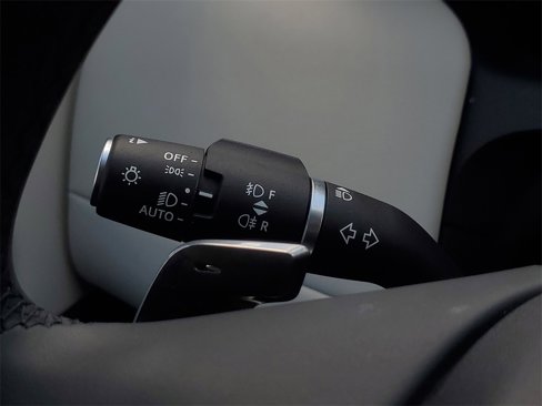 Used 2024 Land Rover Discovery Sport S image 18