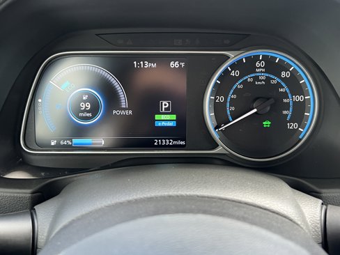 Used 2023 Nissan Leaf S image 28