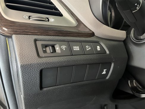 Used 2018 Hyundai Santa Fe Sport image 17