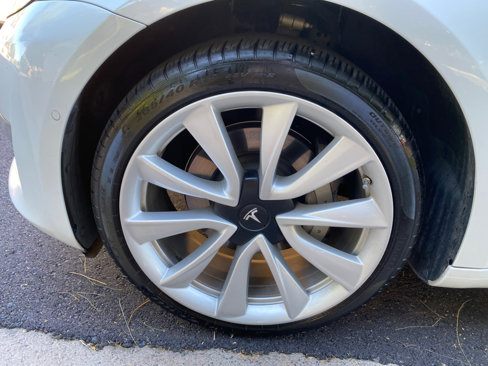 Used 2019 Tesla Model 3 Mid Range image 18