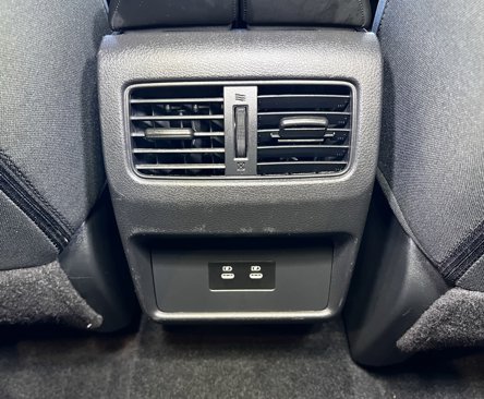 Used 2024 Nissan Rogue SV image 45