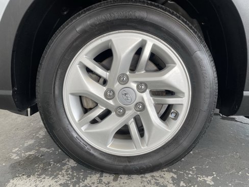 Used 2020 Hyundai Venue SE image 49