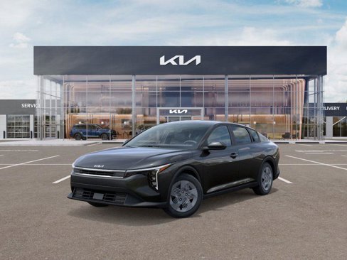 New 2025 Kia K4 LX image 1