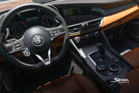 Used 2018 Alfa Romeo Giulia image 30