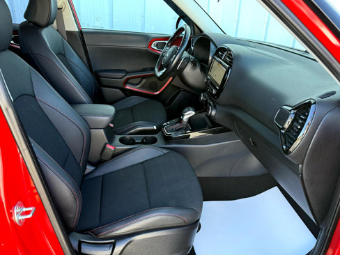 Used 2021 Kia Soul Turbo image 14