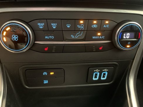 Used 2022 Ford EcoSport SE w/ SE Convenience Package image 23