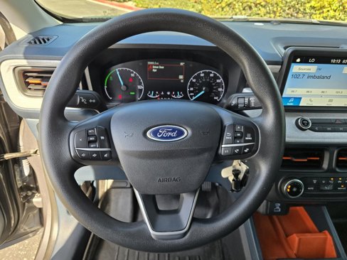 Used 2022 Ford Maverick XLT image 16