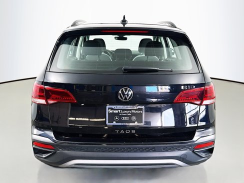 Used 2024 Volkswagen Taos S image 6