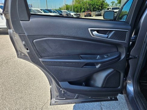 Used 2023 Ford Edge SEL image 19